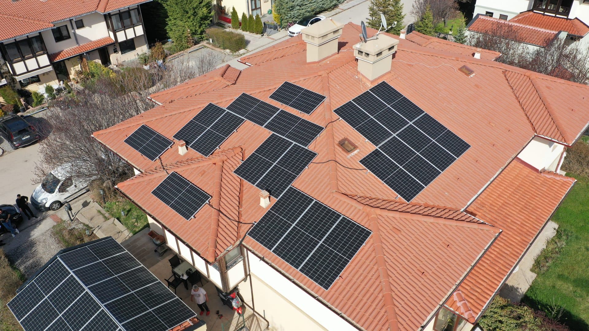 Ankara Gölbaşı 15 kW On-Grid Hibrit Lityum Bataryalı GES Projesi